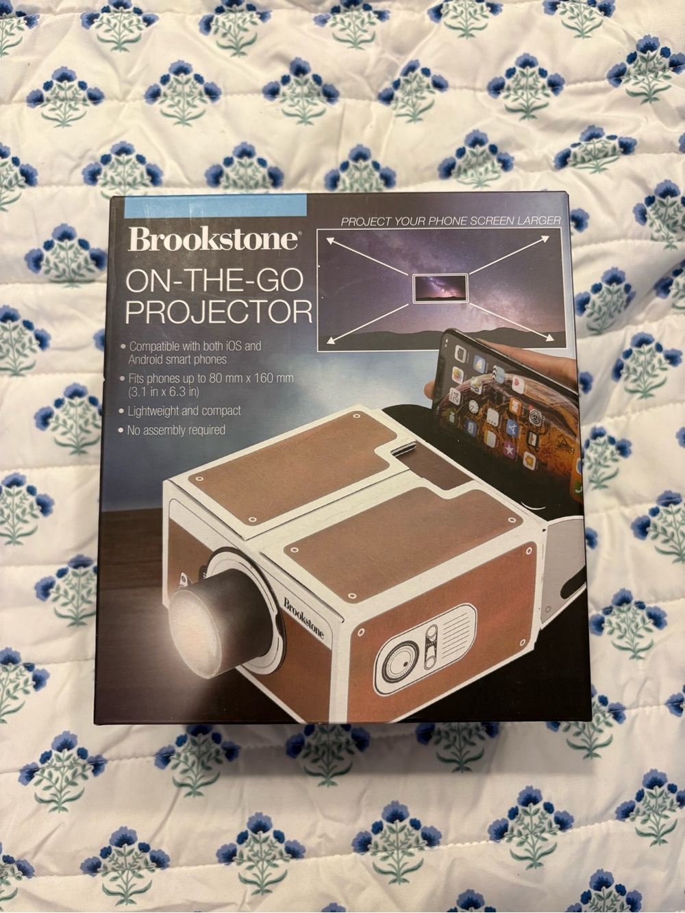 New - Brookstone On the Go Phone Projector